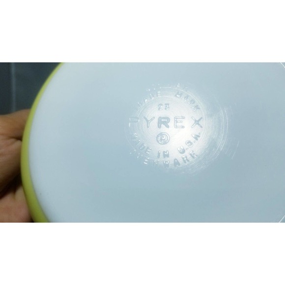 2 set of Yellow Round Pyrex 471, 1 pt Cassarole Baking Dish & Refrigerator Dish - Picture 11 of 12